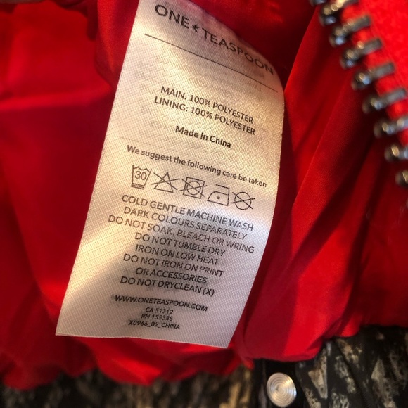 One Teaspoon Snake Print Puffer Jacket Size Large Oversized - Picture 10 of 10